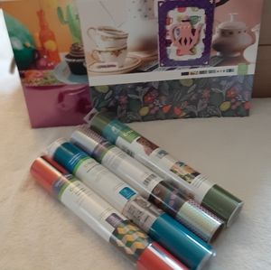 Cricut material bundle.